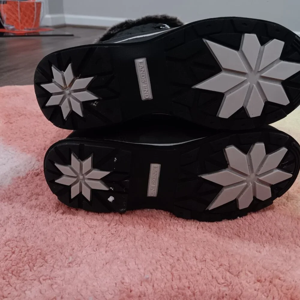 Kids Lands' End Winter Boots / Black / Size 4 / Excellent condition! - Picture 5 of 5